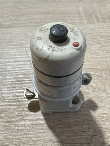 Geheimer schalter evtl für - geheimer,